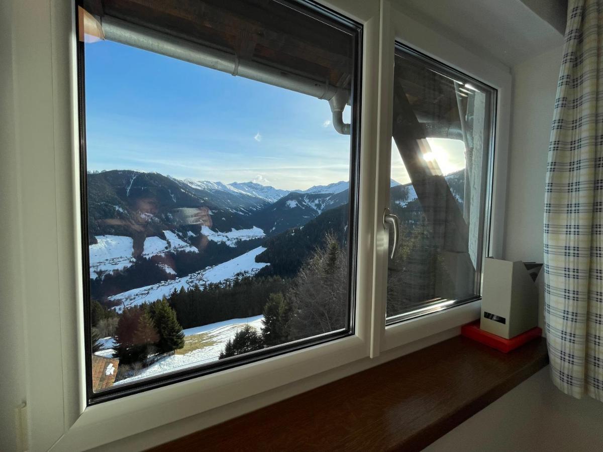 Koflers Ferienwohnungen Oberperfuss Bagian luar foto